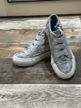 Blowfish Malibu Camo Wedge Sneaker